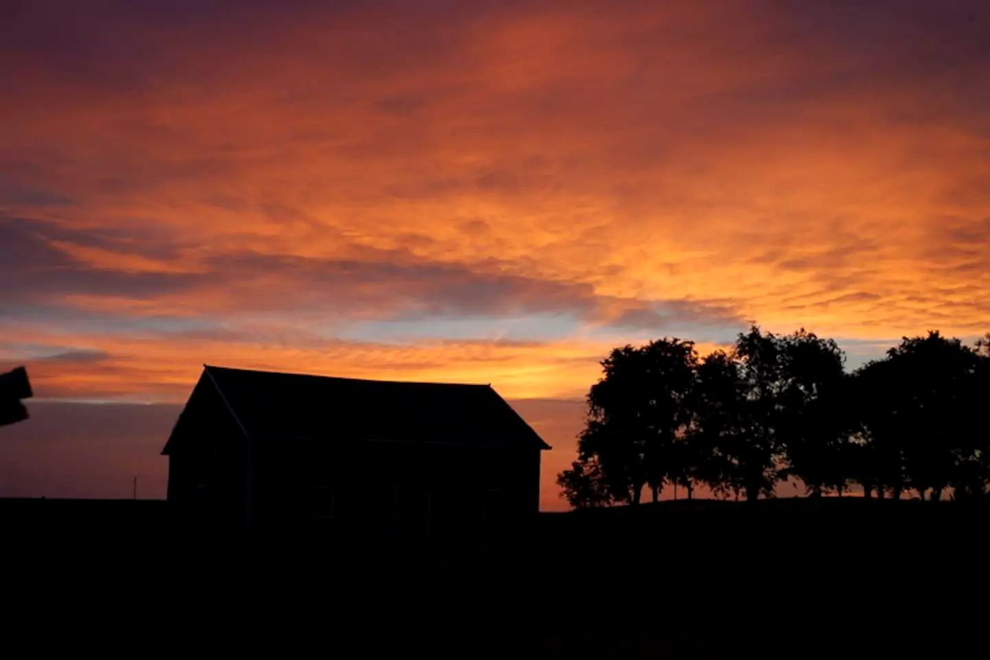 Rustic Bunk-Style Cabin Rental near Pine Ridge Reservation, South Dakota