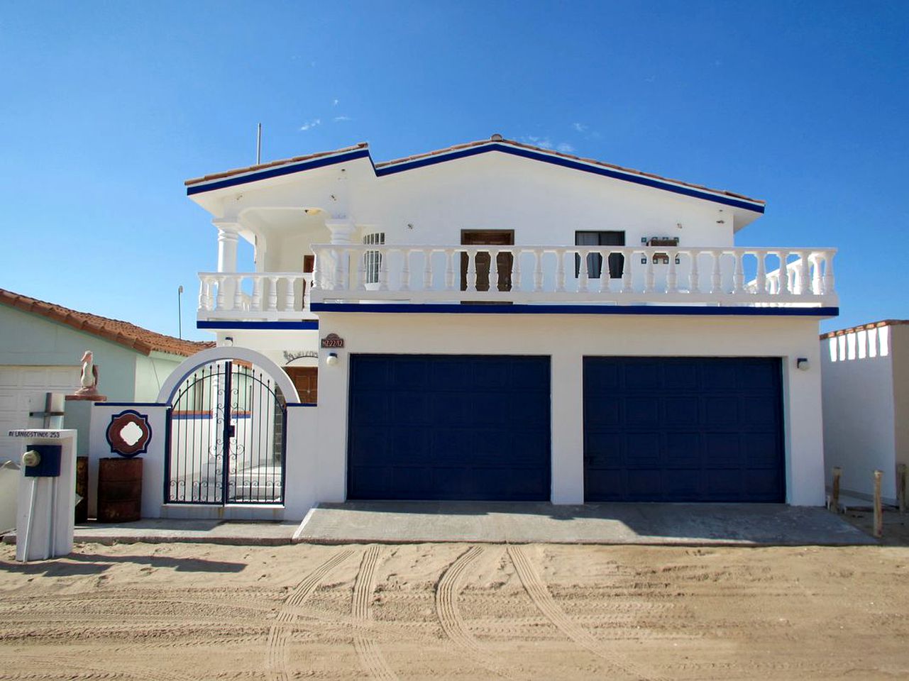 Spacious Air-Conditioned Cottage for 16 Guests in Puerto Peñasco, Mexico