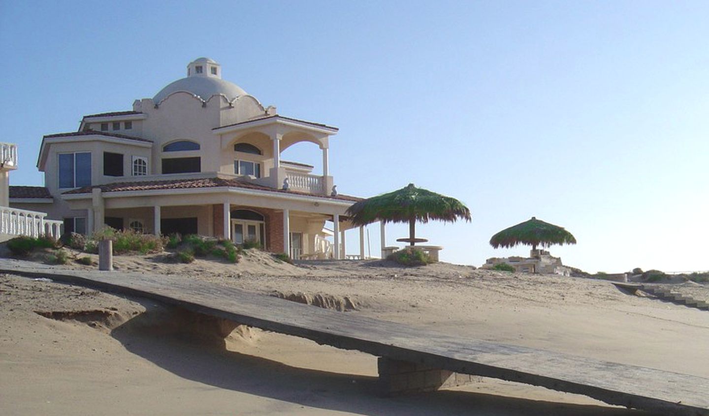 Incredible Beach-Front Vacation Rental Perfect for Groups and Events in Sonora, Mexico