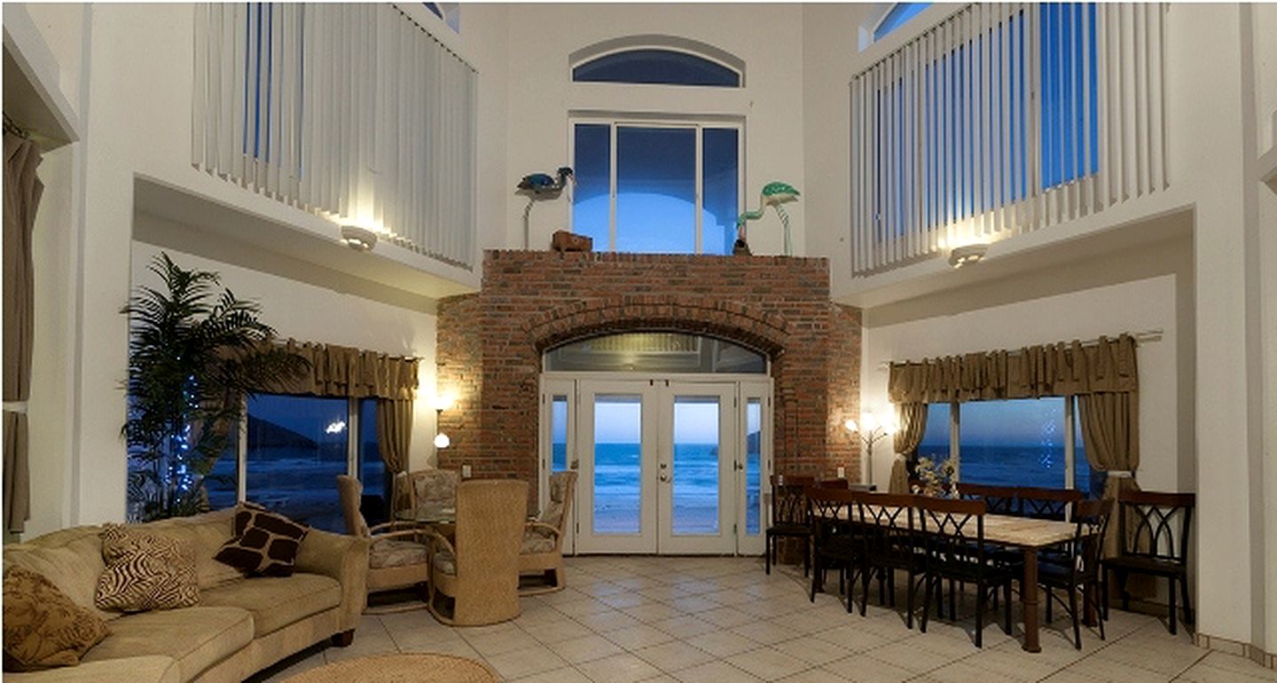 Incredible Beach-Front Vacation Rental Perfect for Groups and Events in Sonora, Mexico
