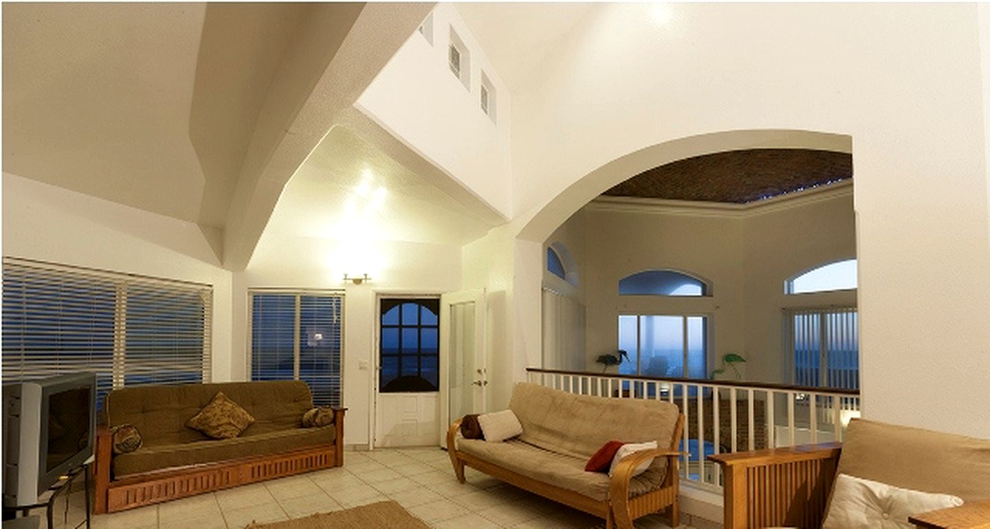 Incredible Beach-Front Vacation Rental Perfect for Groups and Events in Sonora, Mexico