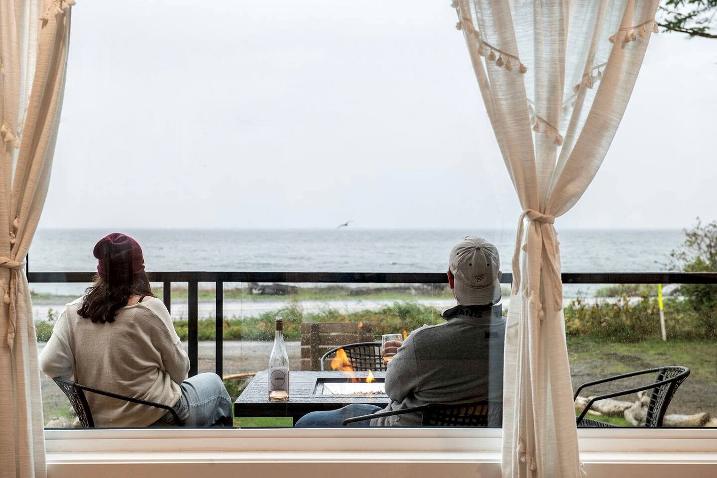 Spacious Oceanfront Duplex with Cedar Sauna near Stories Beach in Campbell River, BC