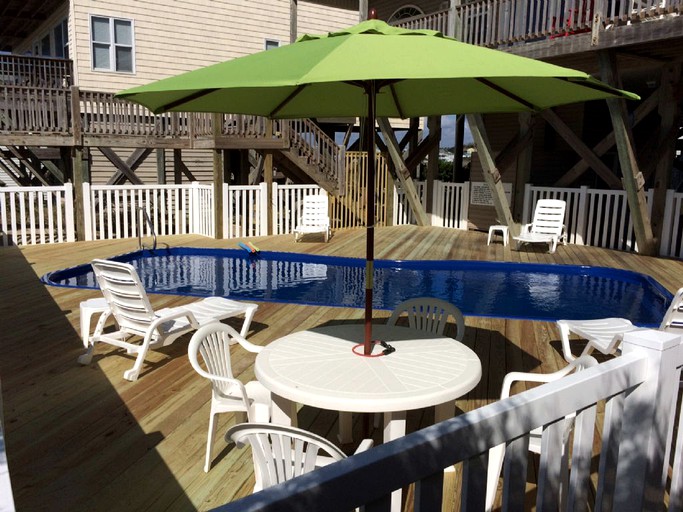 Beach Houses (Holden Beach, North Carolina, United States)