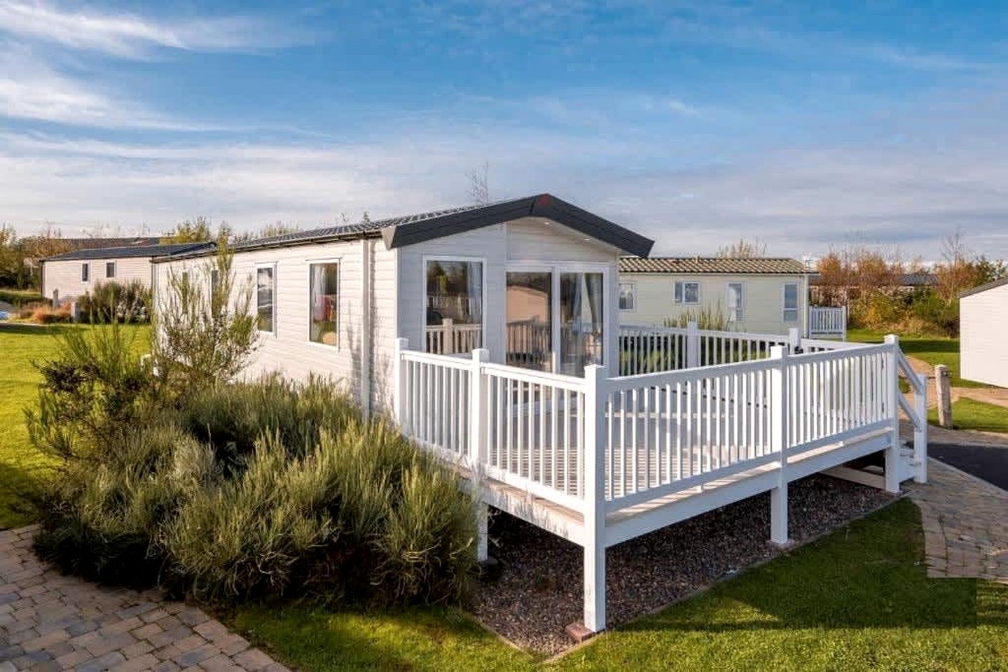 Spacious Coastal Lodge Near Beach with Pool, WiFi & On-Site Family Activities in Scotland, United Kingdom