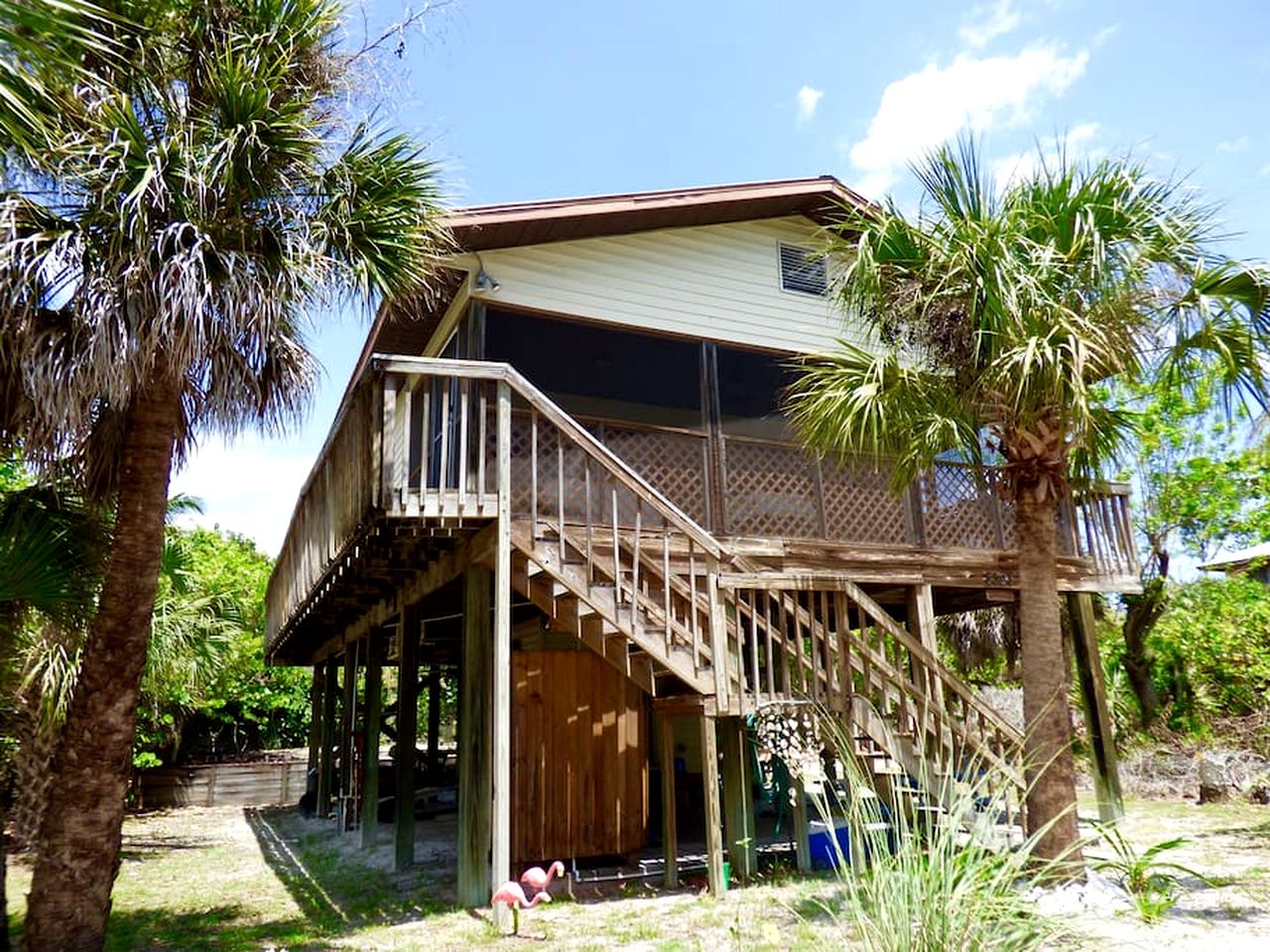 Serene Island Cottage with Screened Porch near Little Gasparilla Beach, Florida