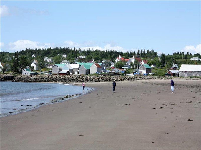 Cottages (Grand Manan, New Brunswick, Canada)