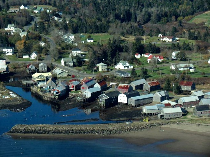 Cottages (Grand Manan, New Brunswick, Canada)