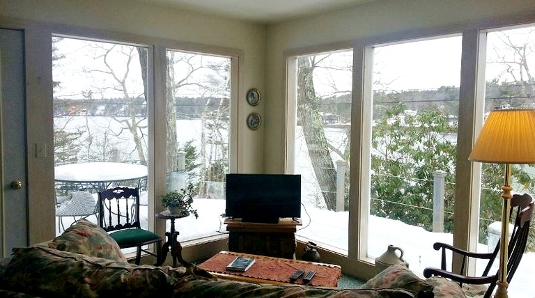 Cottages (East Boothbay, Maine, United States)