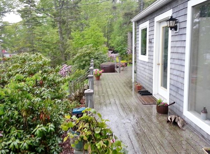 Cottages (East Boothbay, Maine, United States)