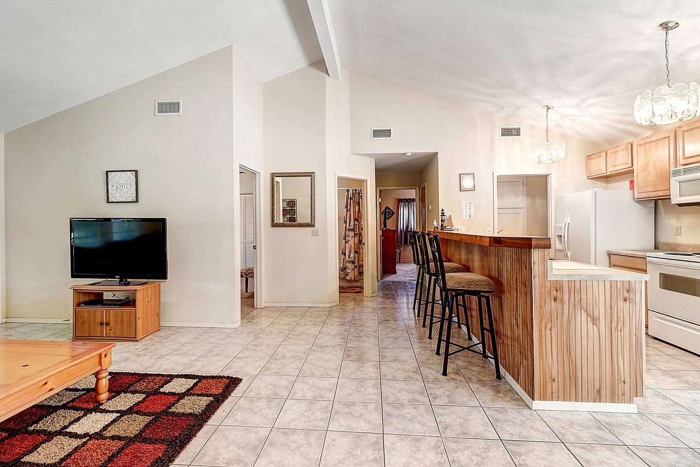 Great Family Cabin with Fire Pit Perfect for Outdoor Activities in Rockport, Texas