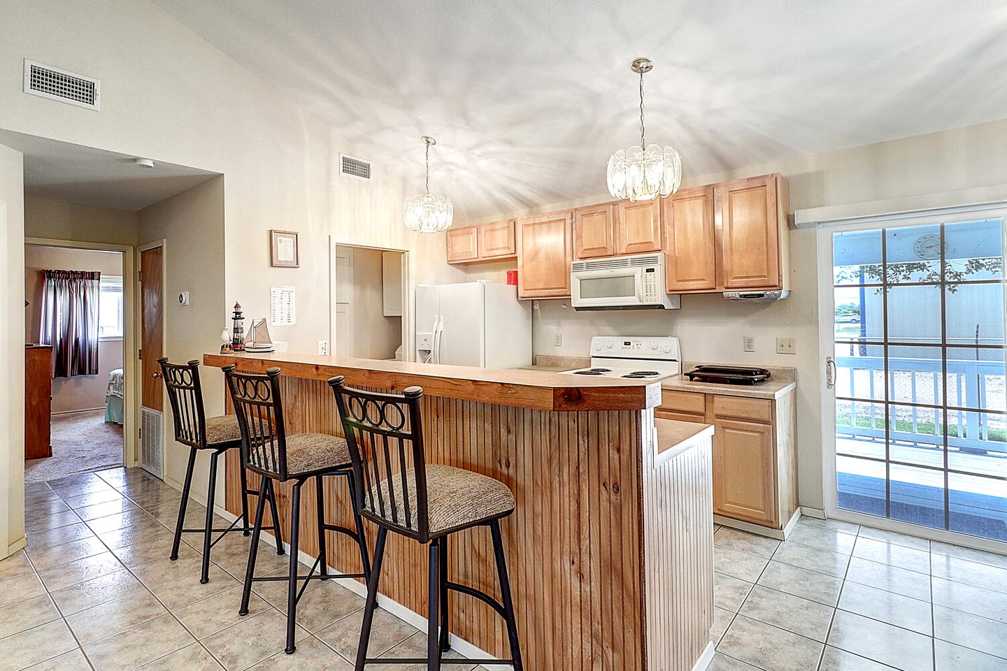 Great Family Cabin with Fire Pit Perfect for Outdoor Activities in Rockport, Texas