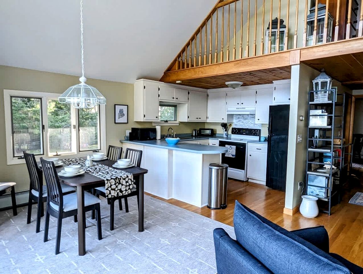 Oceanfront Cottage with Fire Pit & Direct Water Access Near Acadia National Park in Hancock, Maine
