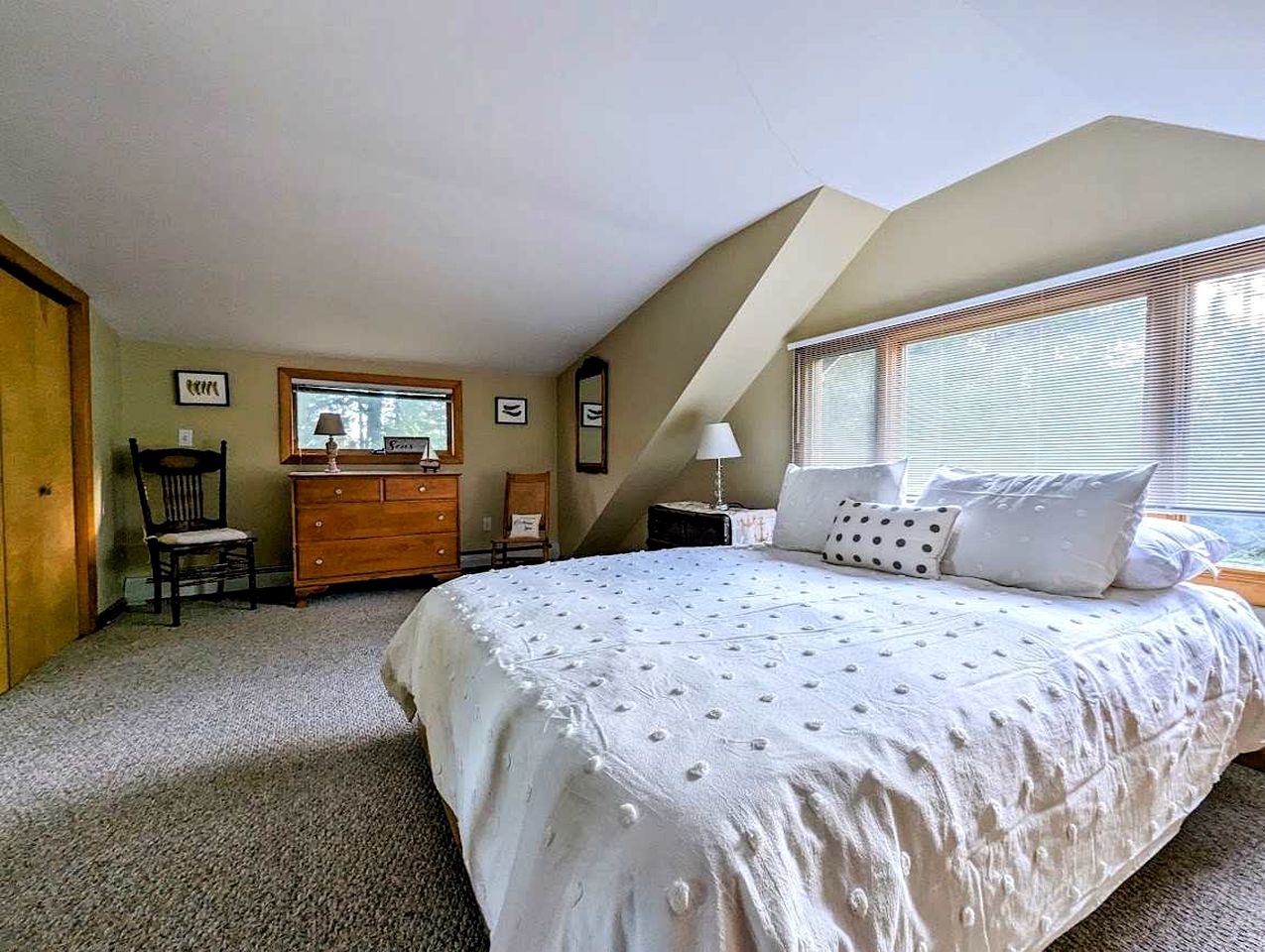 Oceanfront Cottage with Fire Pit & Direct Water Access Near Acadia National Park in Hancock, Maine