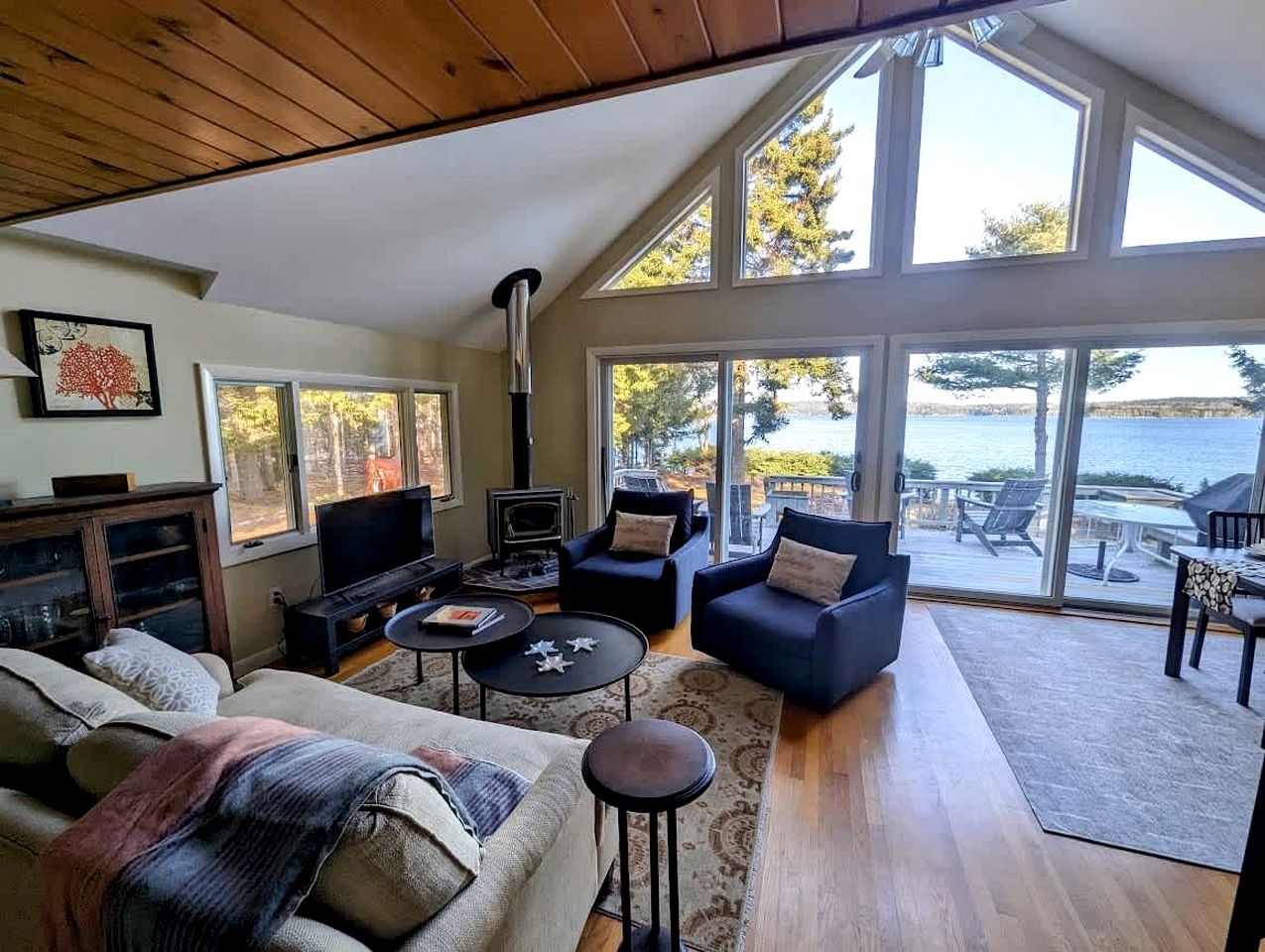 Oceanfront Cottage with Fire Pit & Direct Water Access Near Acadia National Park in Hancock, Maine