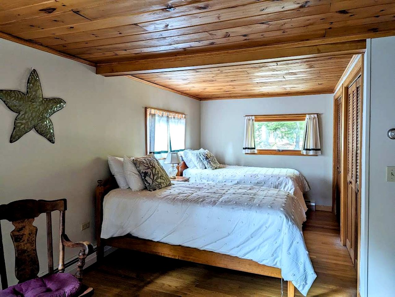 Oceanfront Cottage with Fire Pit & Direct Water Access Near Acadia National Park in Hancock, Maine
