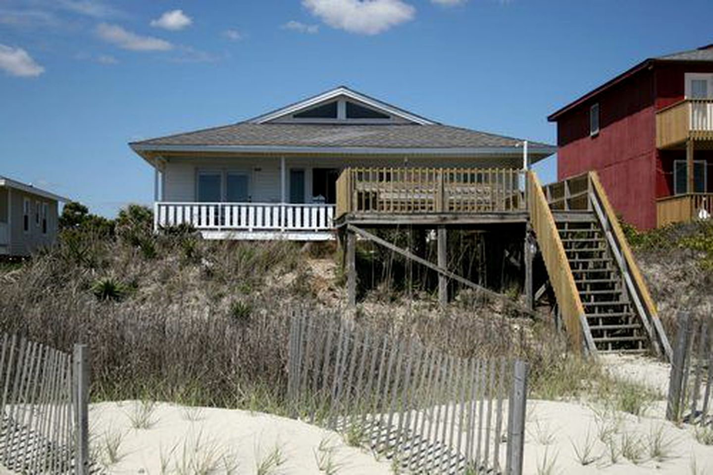 RedAwning Seaside Charming Oceanfront House Holden Beach, NC