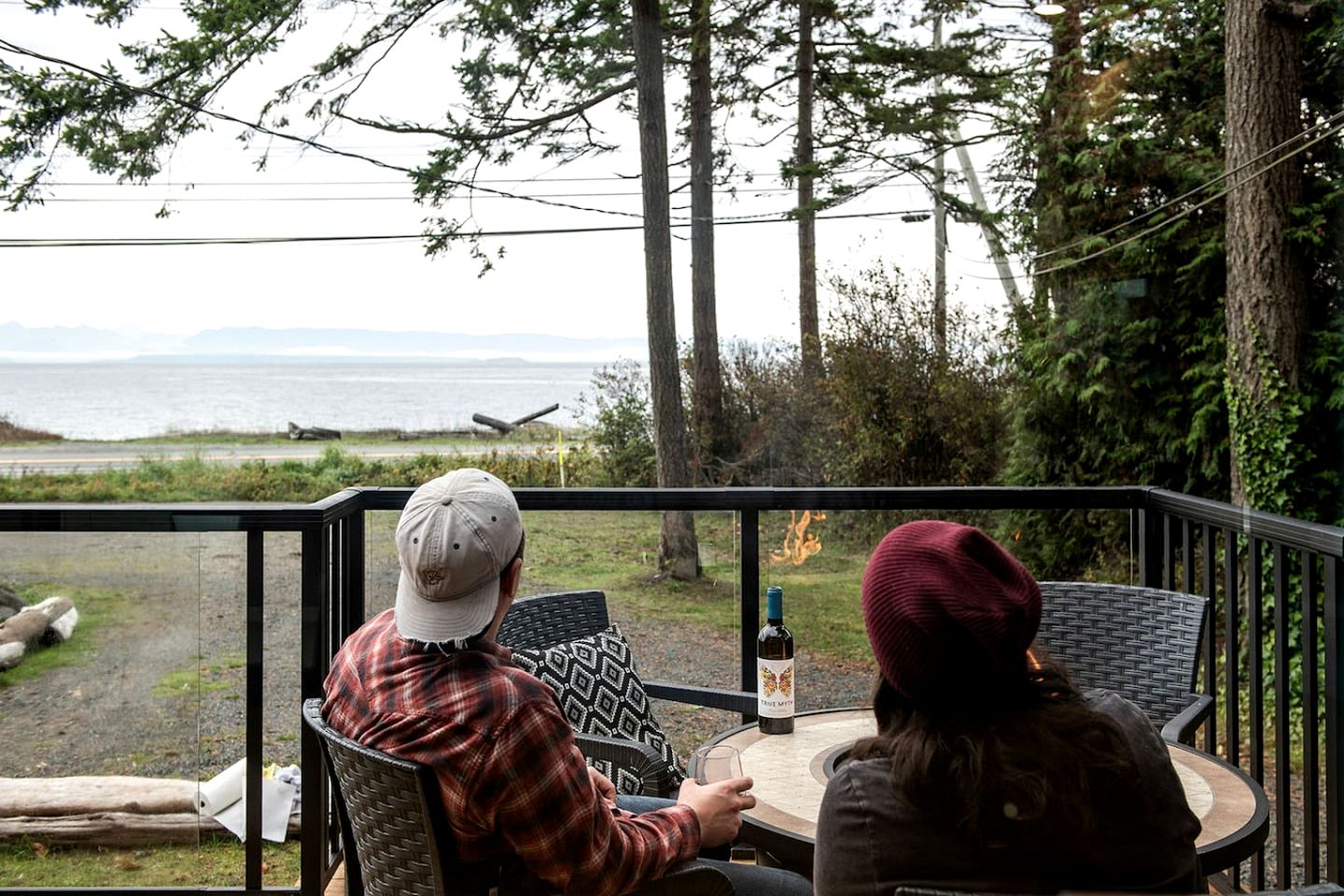 Stylish Oceanfront Retreat with Cedar Sauna and Firepit Dining near Stories Beach in Campbell River, BC