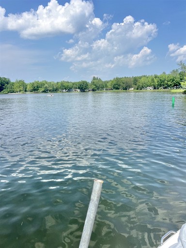 Cottages (United States of America, Raymond, Maine)