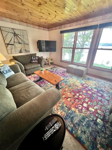 Cottages (United States of America, Raymond, Maine)