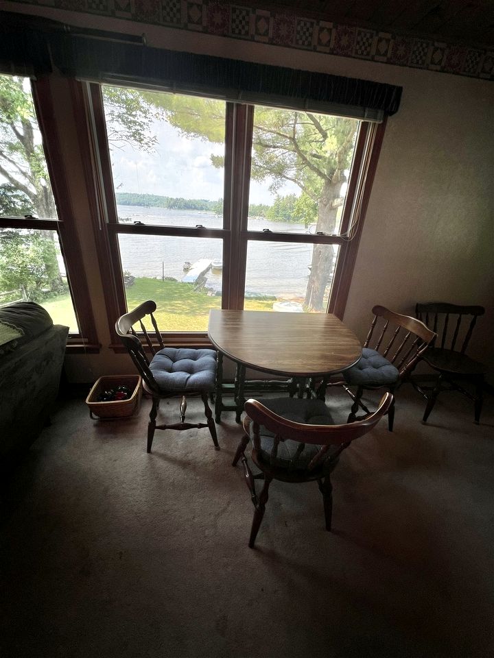 Fantastic Secluded Cottage with Lake Access in Raymond, Maine