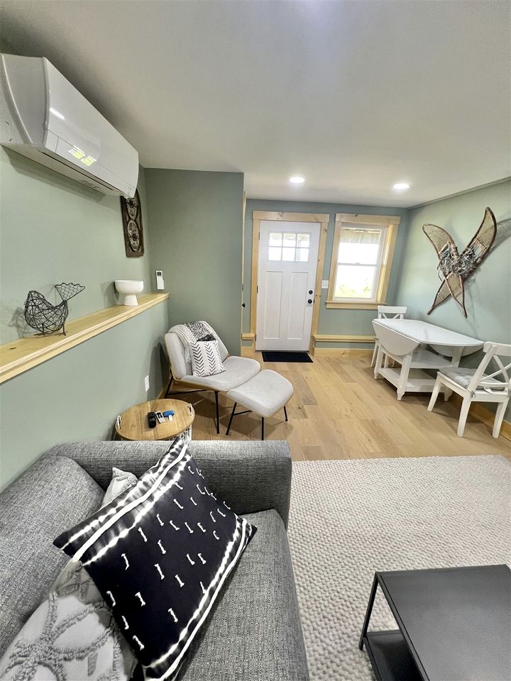 Beautiful Modern Cottage with Stunning Natural Views in Sebago, Maine