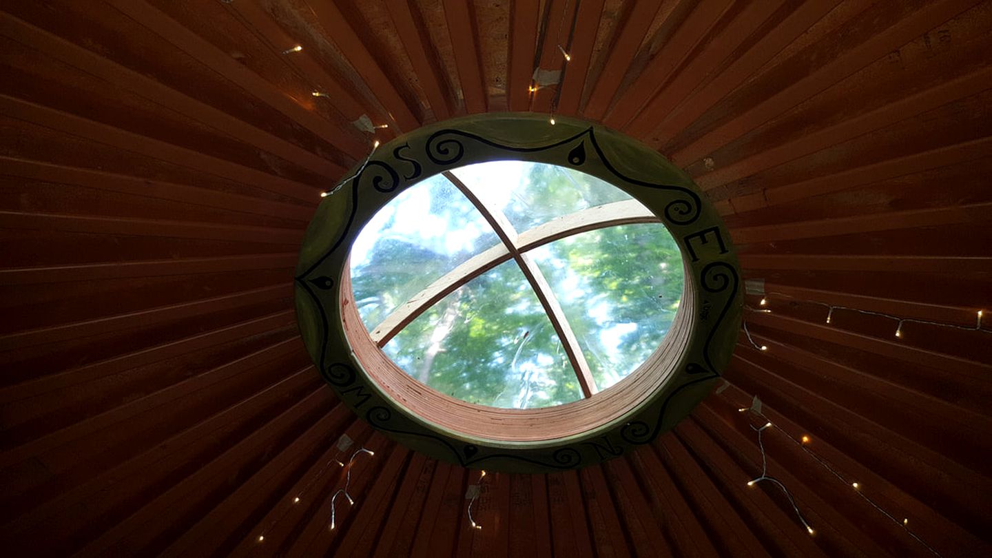 Peaceful Yurt Getaway near Lake Norman State Park, North Carolina