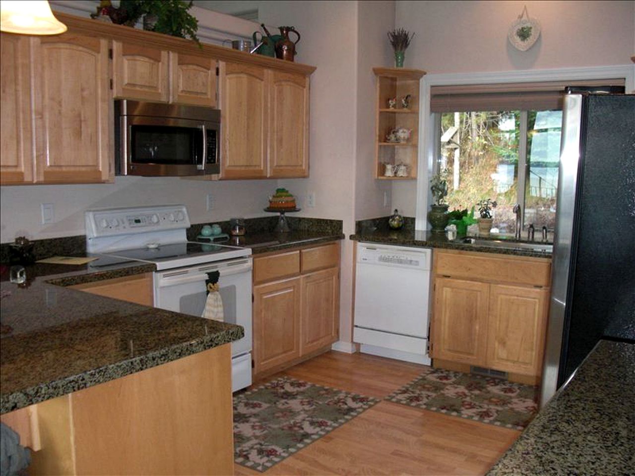 Secluded and Spacious Family Cabin Rental on Hayden Lake, Idaho