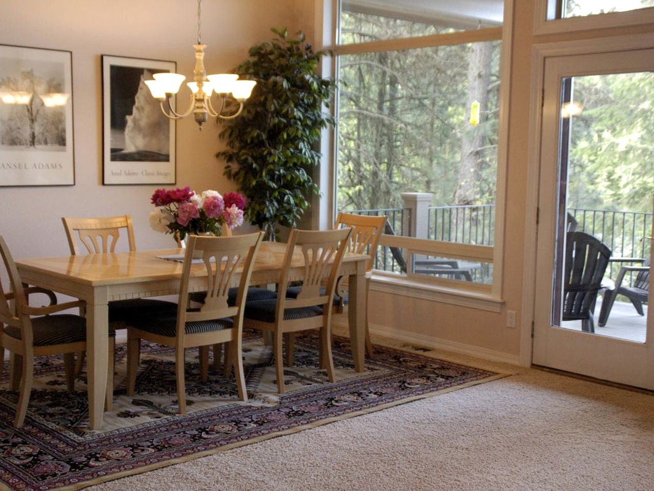 Secluded and Spacious Family Cabin Rental on Hayden Lake, Idaho