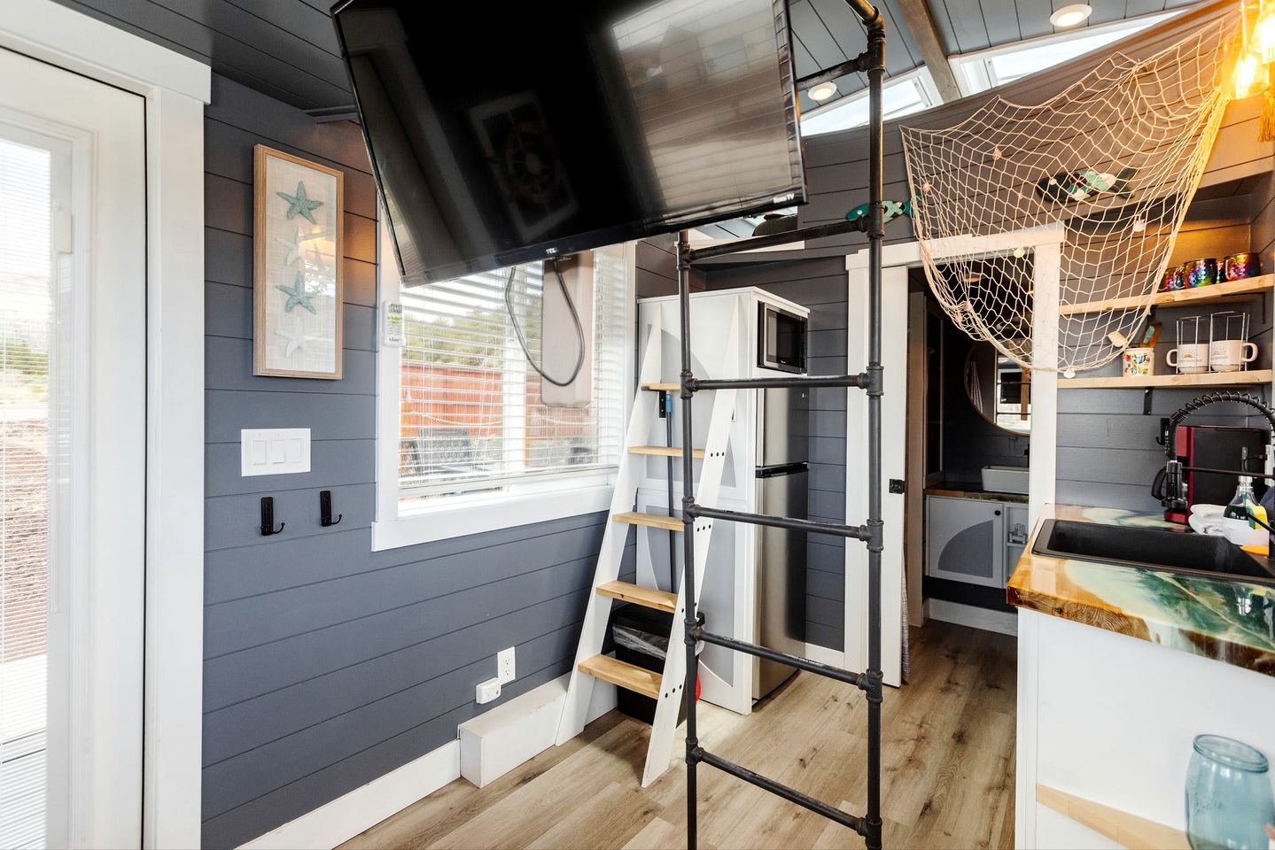 Secluded Bliss: Contemporary Tiny House with Deck in Apple Valley