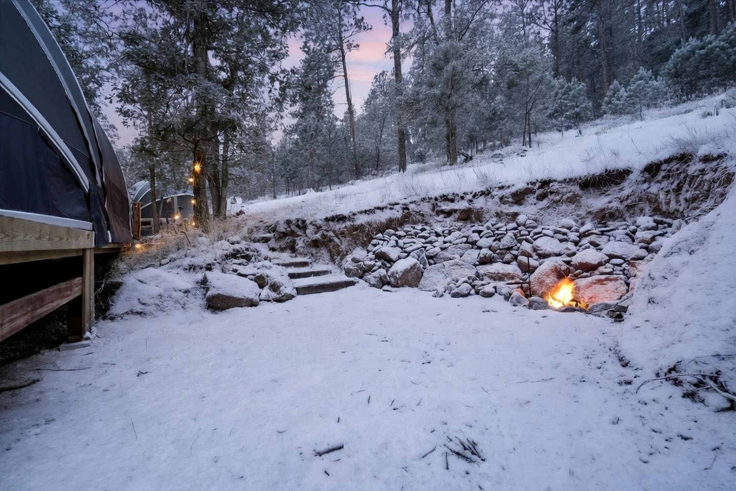 Secluded Boutique Glamping Retreat with Forest Views Near Mount Rushmore, Black Hills SD