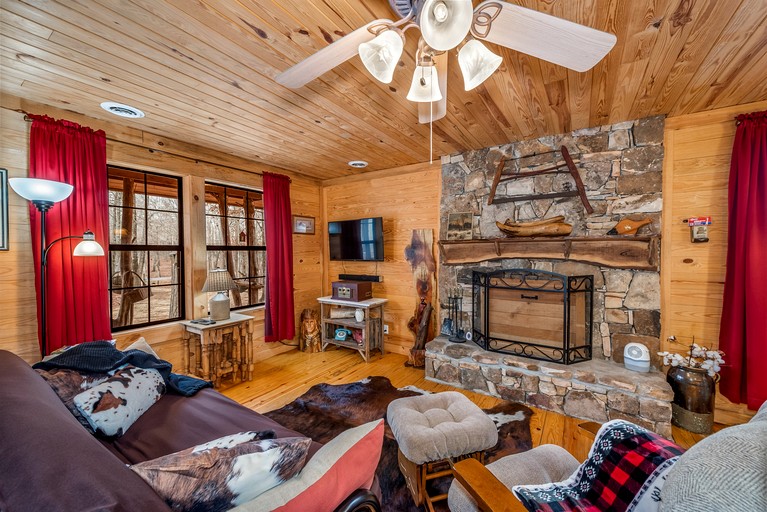 Cabins (United States of America, Mentone, Alabama)