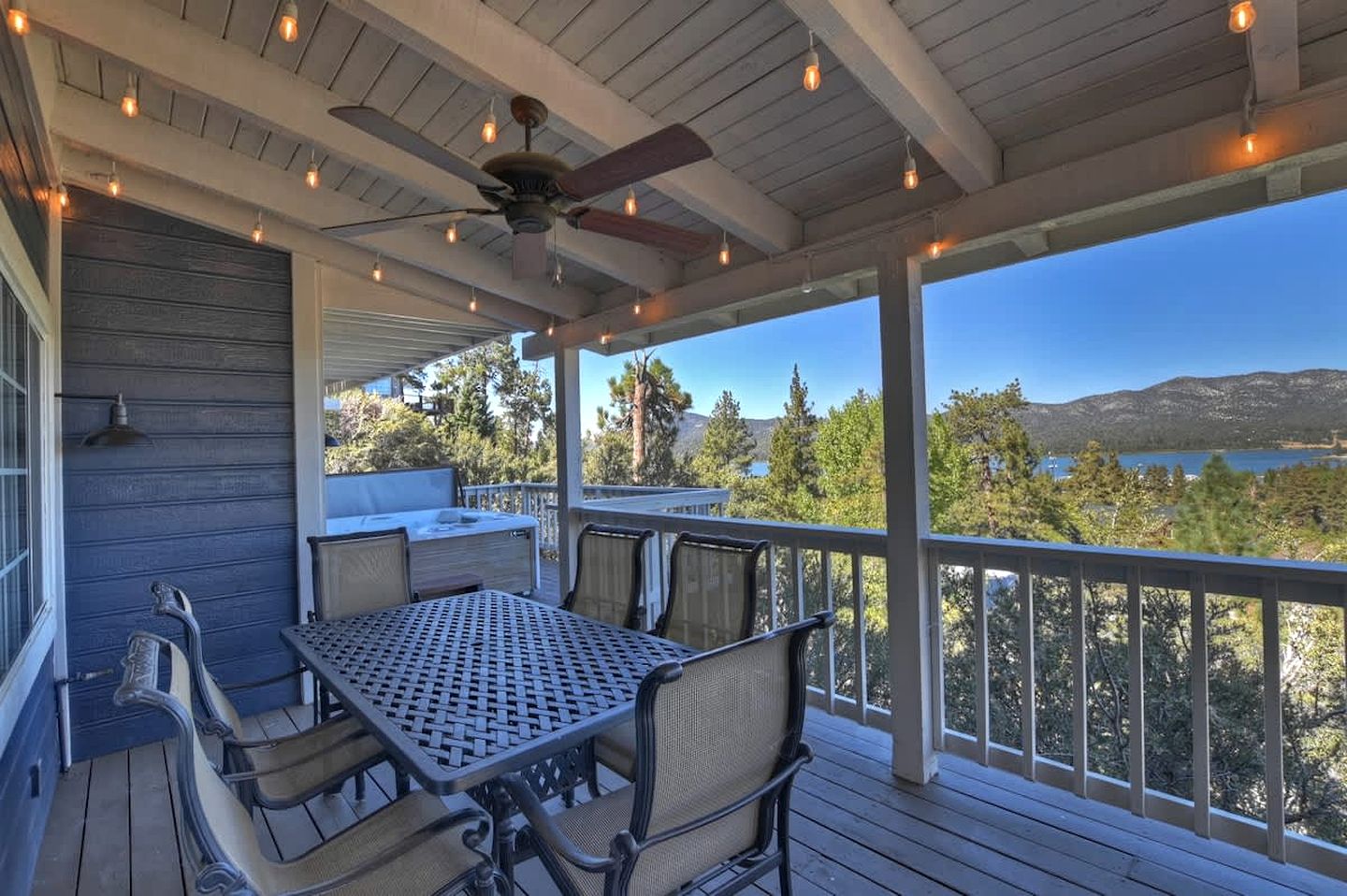 Secluded Cabin with Breathtaking Lake Views and Foosball Table in Big Bear Lake, California