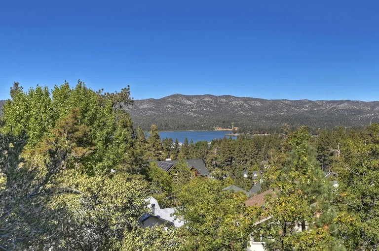 Cabins (United States of America, Big Bear Lake, California)