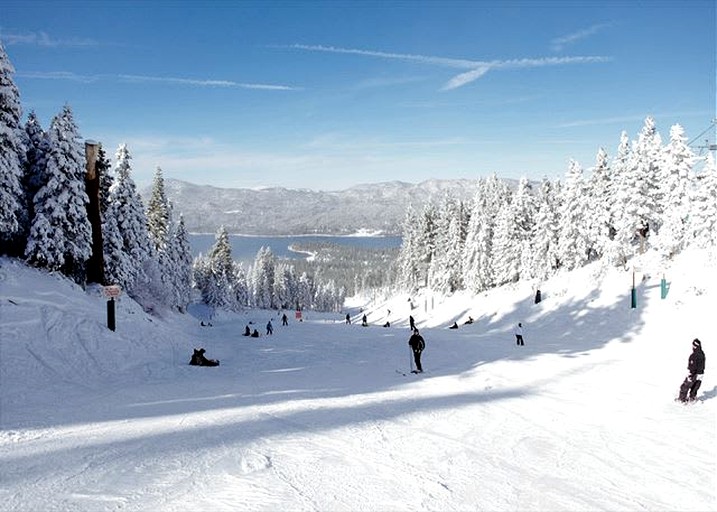 Cabins (United States of America, Big Bear Lake, California)