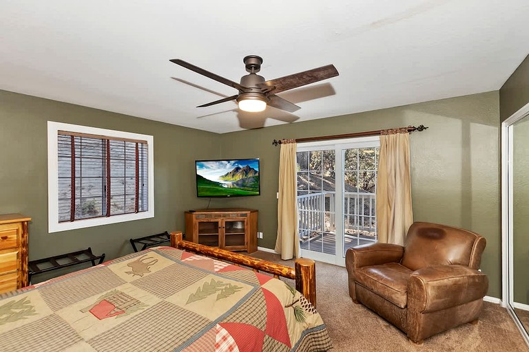 Cabins (United States of America, Big Bear Lake, California)