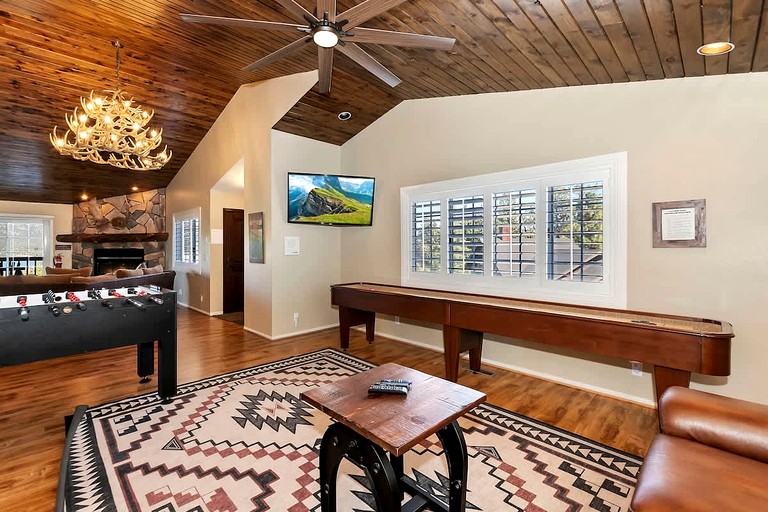 Cabins (United States of America, Big Bear Lake, California)