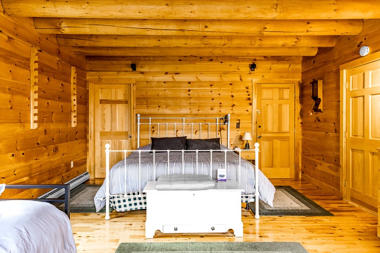 Cabins (United States of America, Lily Bay Township, Maine)
