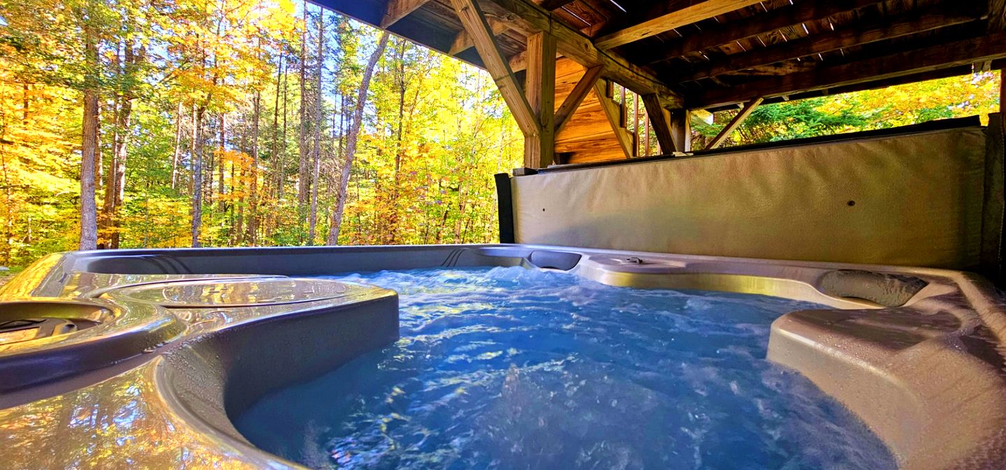 Spellbinding Secluded Cabin Oasis Near Moosehead Lake, Maine