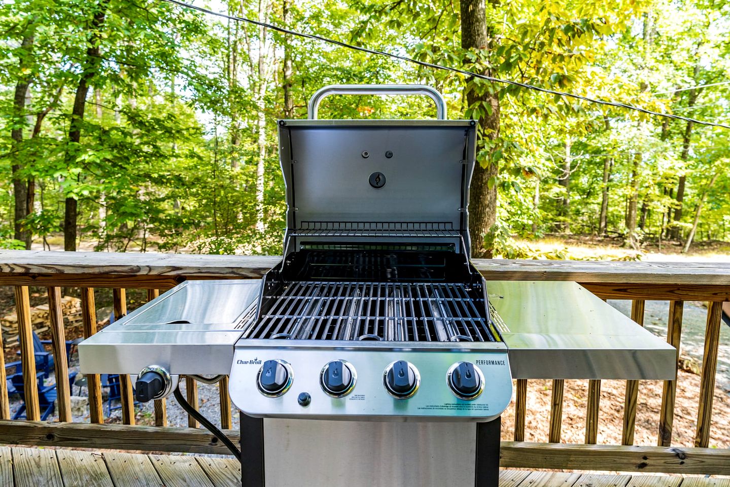 Secluded and Spacious Cabin Newly Renovated with Hot Tub, Fire Pit, Deck and Grill - the Perfect Getaway in Berkeley Springs, WV