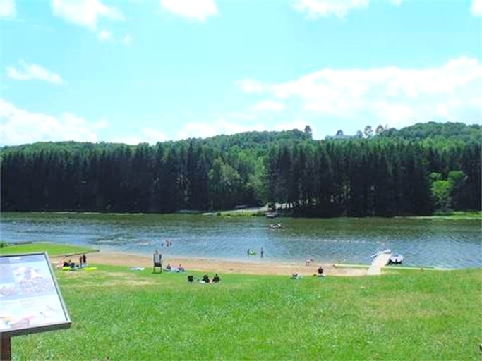 Cabins (Blossburg, Pennsylvania, United States)