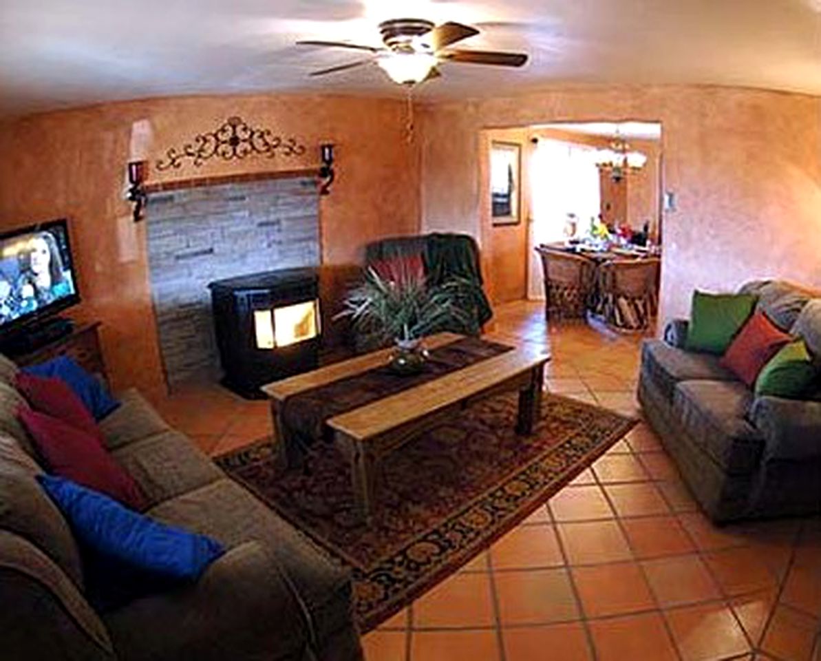 Secluded Cabin in Cuba, New Mexico