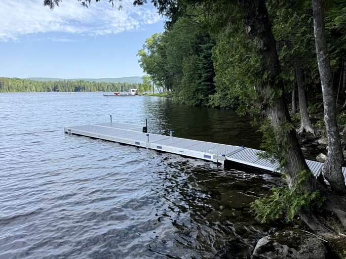 Cabins (United States of America, Greenville, Maine)