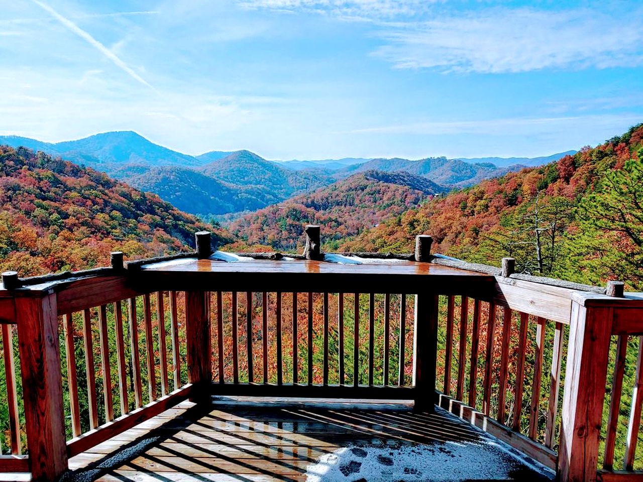Secluded Cabin with Spectacular Views in Sevierville, Tennessee