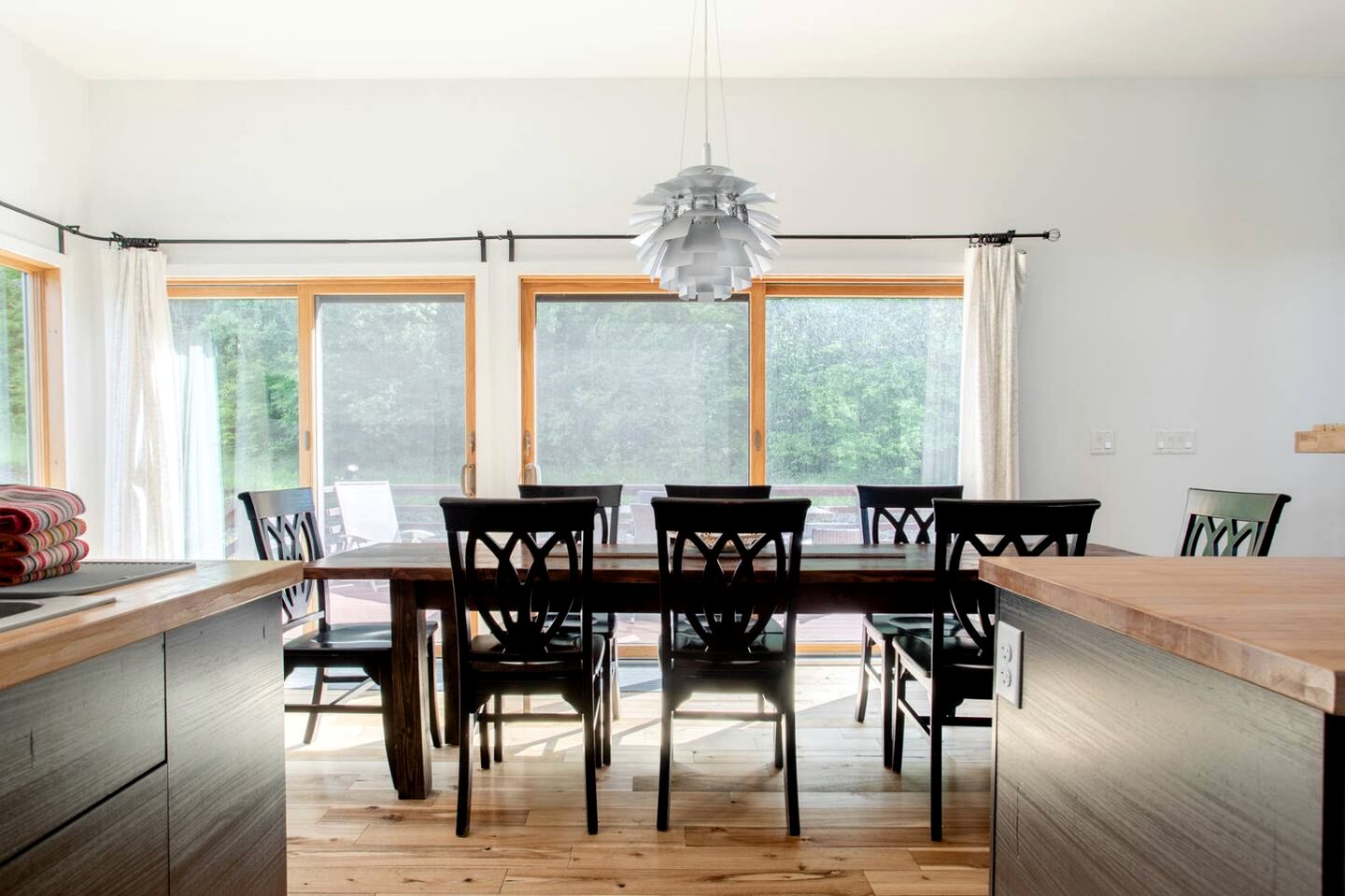 Secluded Contemporary Haven with Fire Pit & Sweeping Vistas in Margaretville, New York