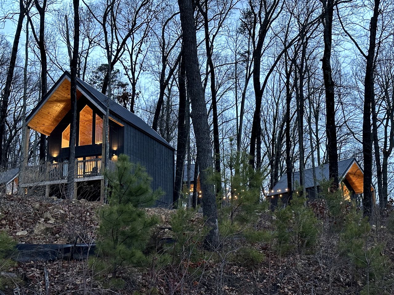 Secluded Cottage Nestle in the Woods in Sevierville, Tennessee