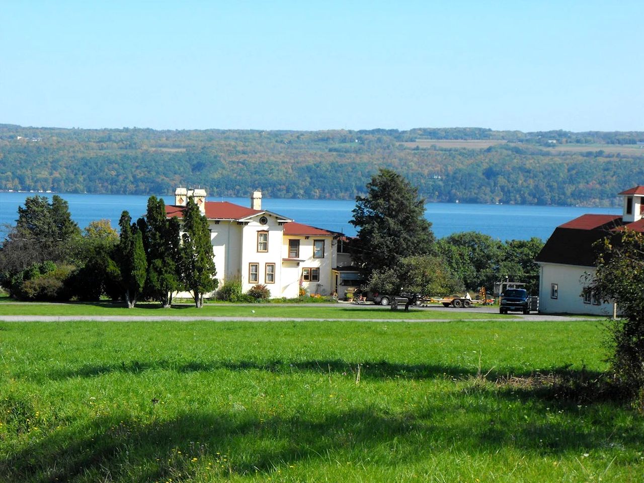 Secluded Cottage Rental on Lovely Lake near Rochester, New York