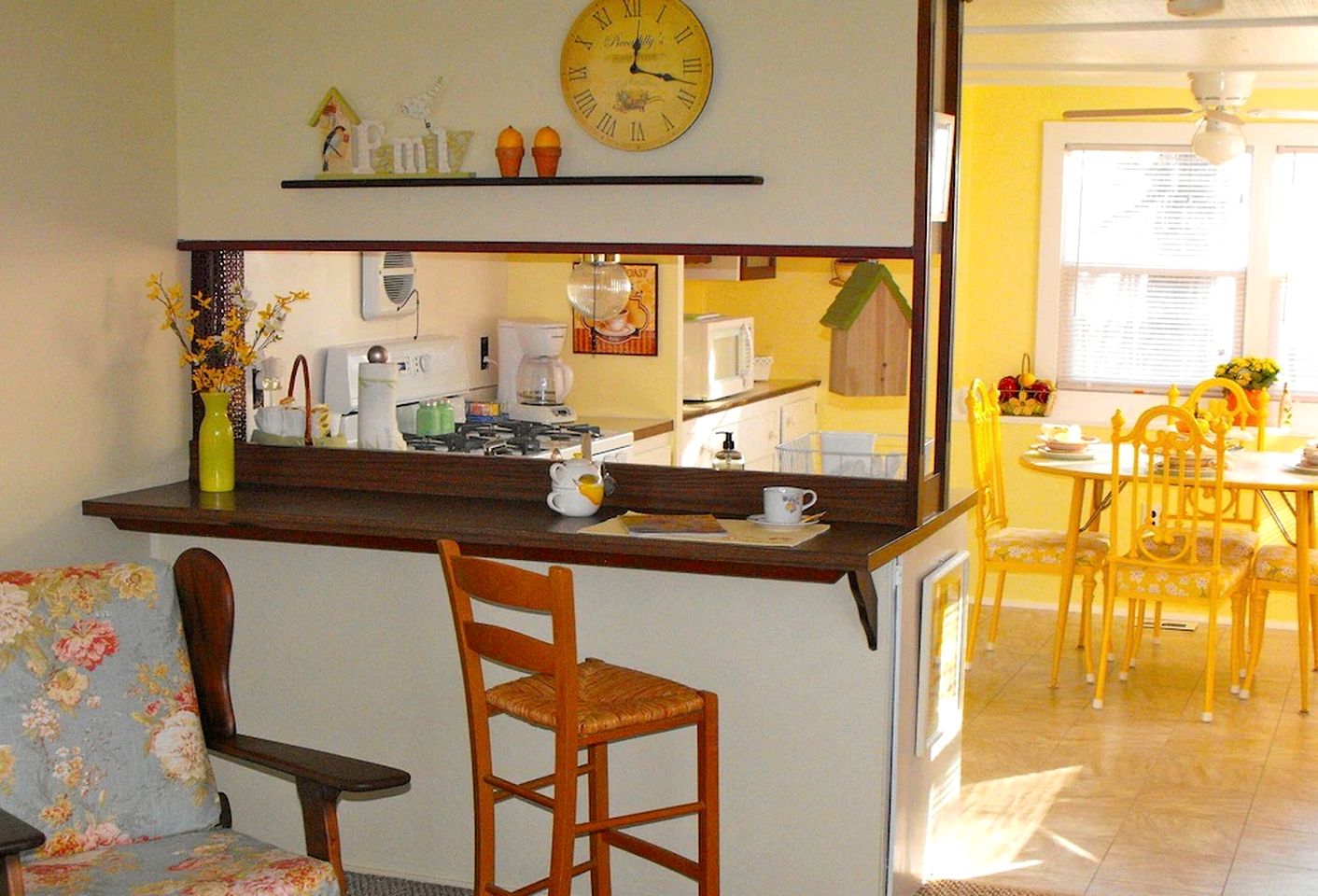 Secluded Cottage Rental on Lovely Lake near Rochester, New York