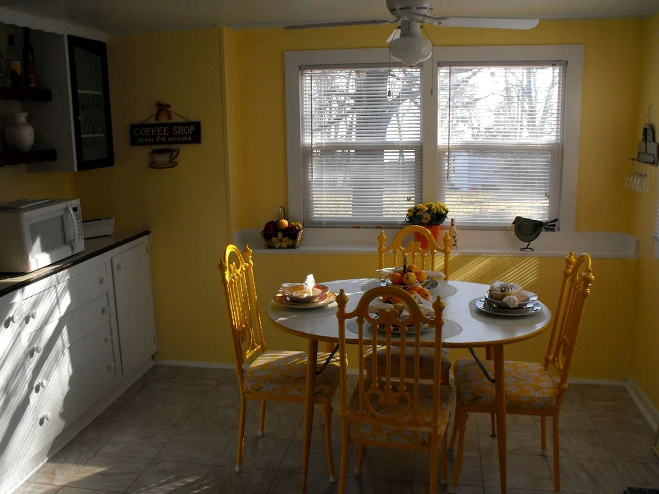 Secluded Cottage Rental on Lovely Lake near Rochester, New York