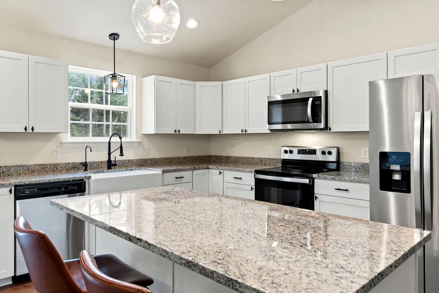 Secluded Cottage Rental in Virginia Wine Country, for Relaxing Family Getaways