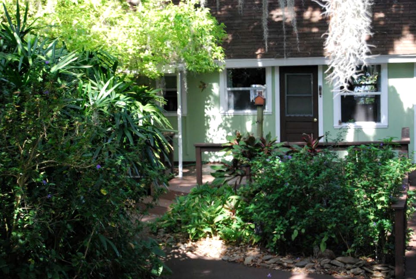 Secluded Cottage Rental with Private Dock on Idyllic Lake Josephine, Florida